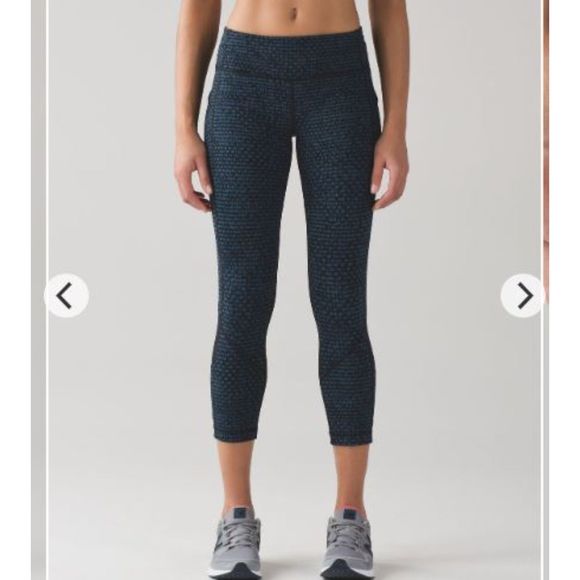 lululemon athletica Pants - Lululemon Pace Rival Crop (19") Shatter Weave Desert Teal Alberta Lake / Black 8